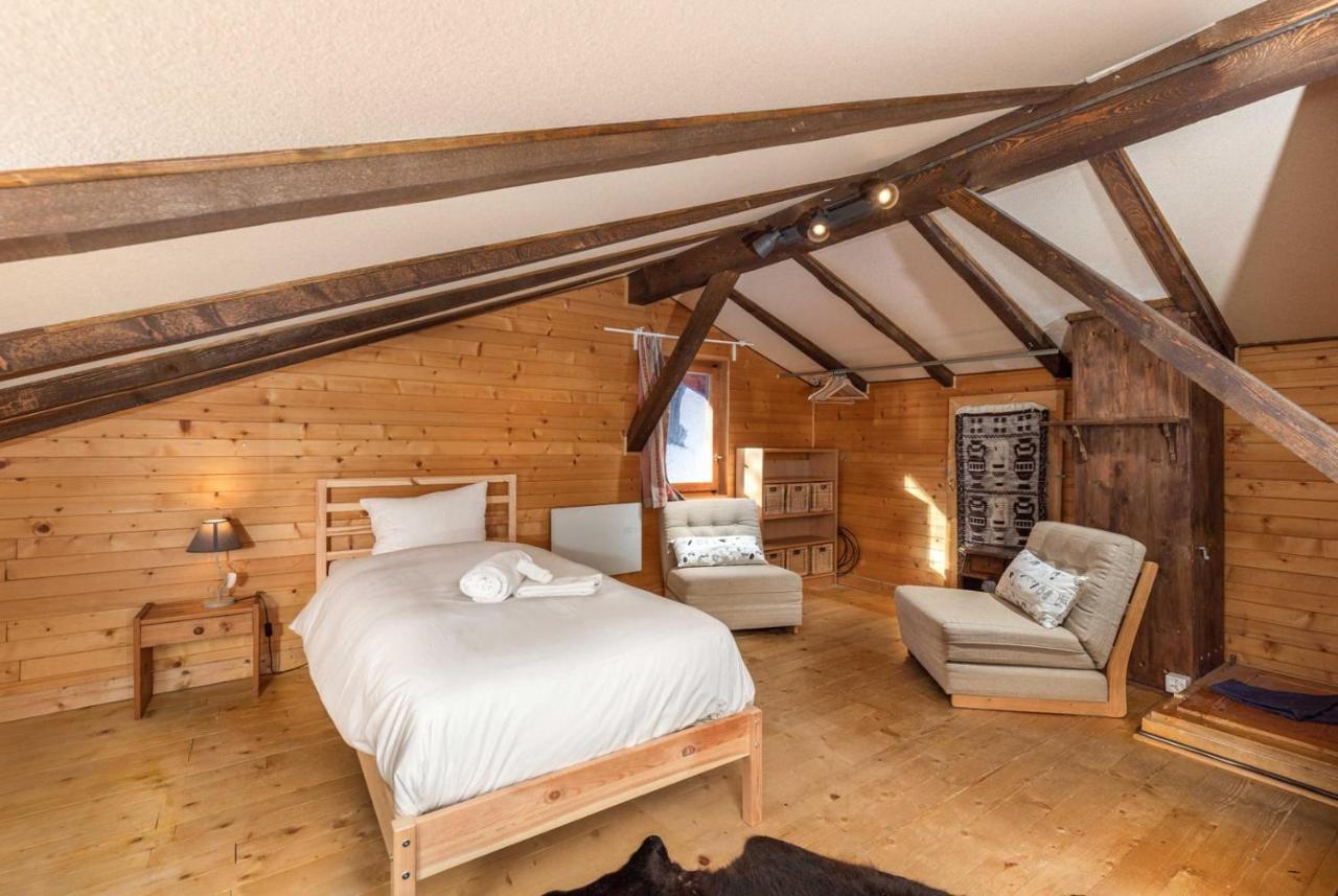 Chalet Noisette Authentic Swiss Chalet Perfect For Families ลาซูมาซ ภายนอก รูปภาพ